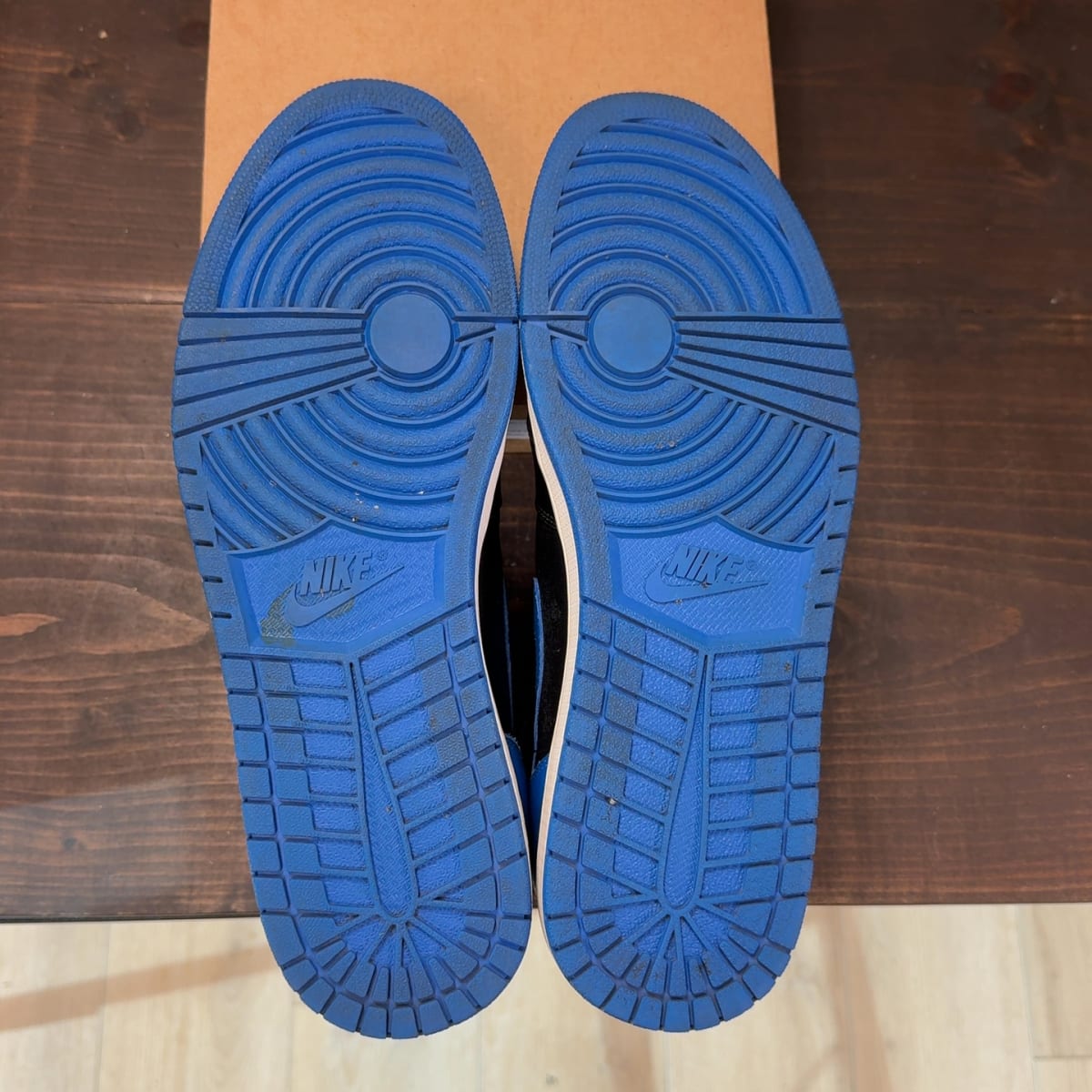 Jordan 1 Retro Royal (2017) Size 13 (Pre-Owned) - aux