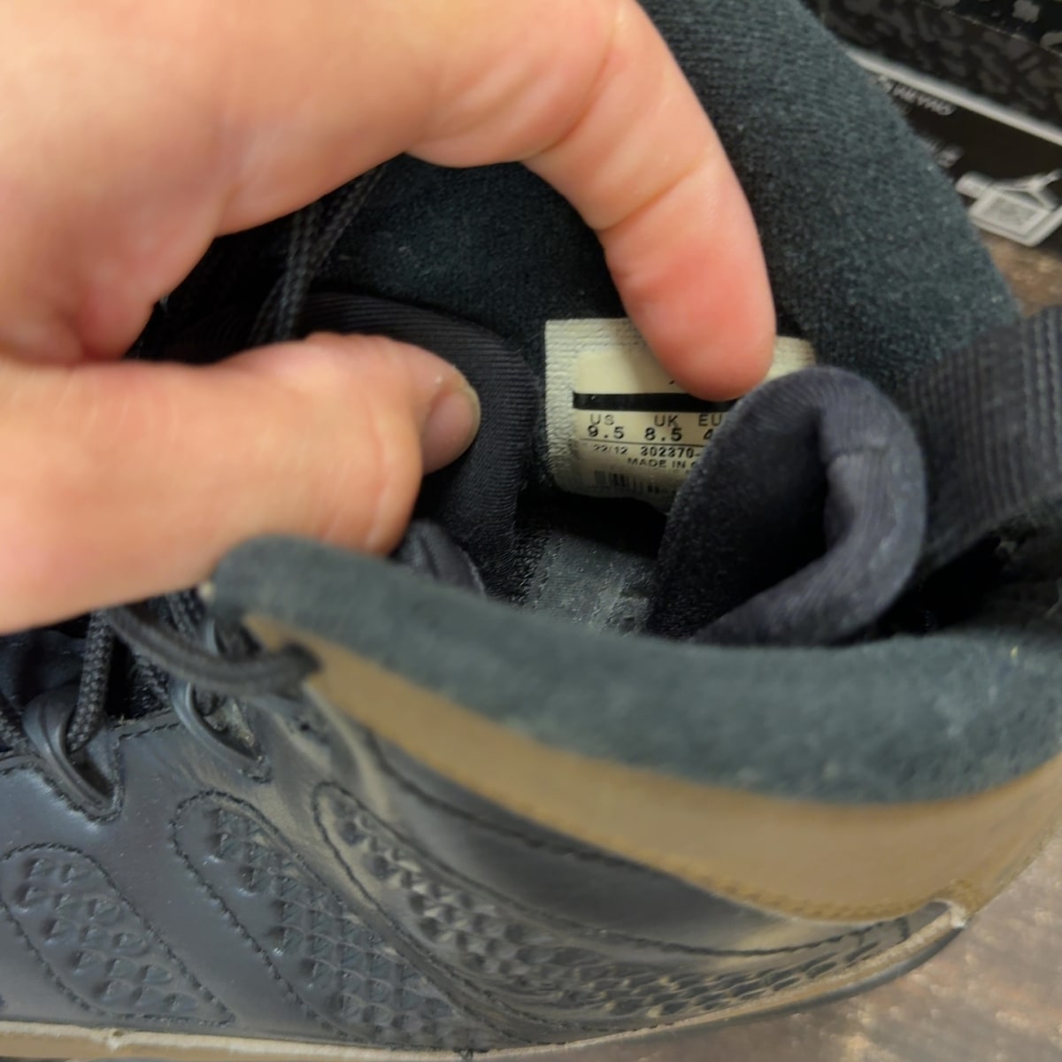 Jordan 9 Retro Olive (2012) Size 9.5 (Pre-Owned) - aux