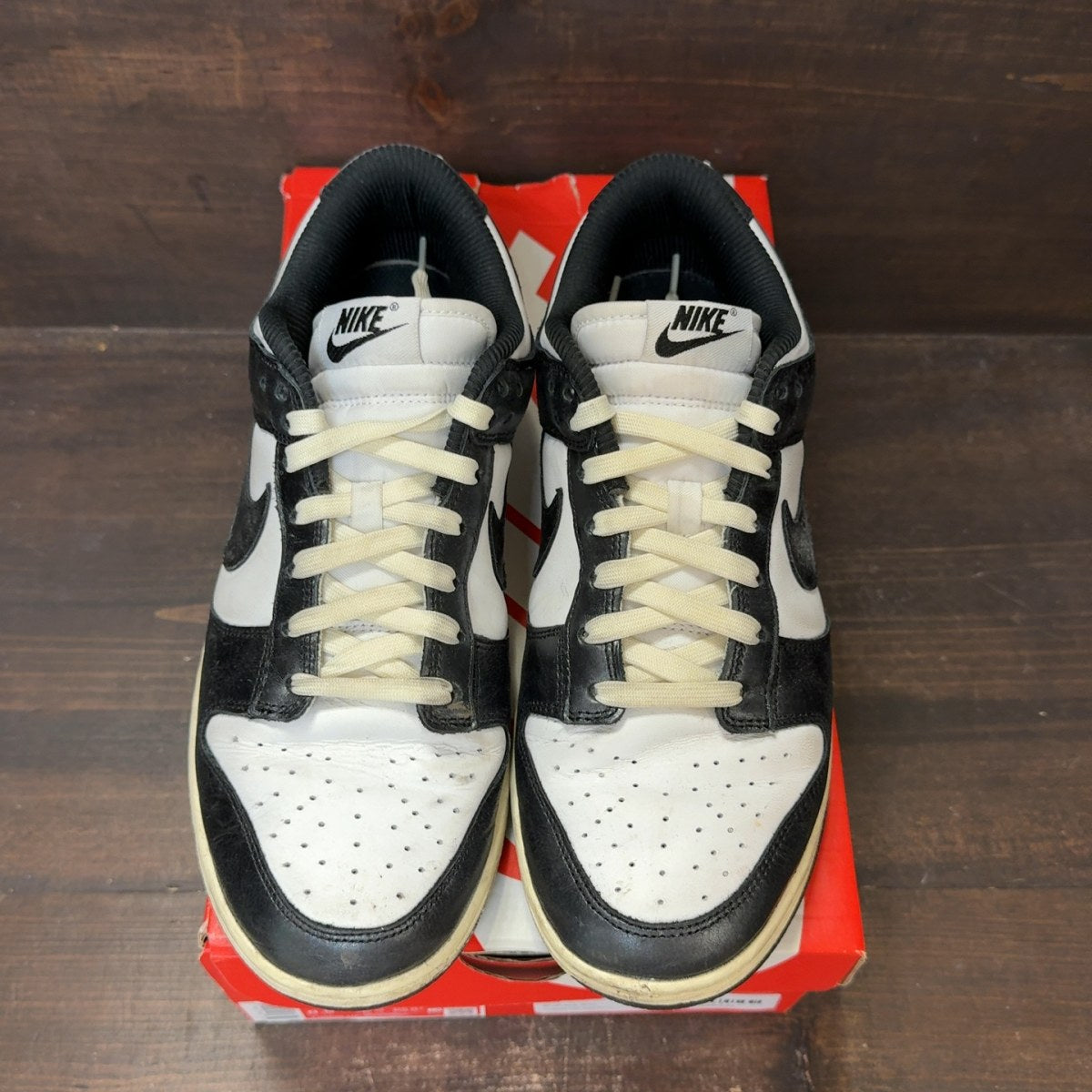 Nike Dunk Low Vintage Panda (Women's) Size 10W (Pre-Owned) - tag