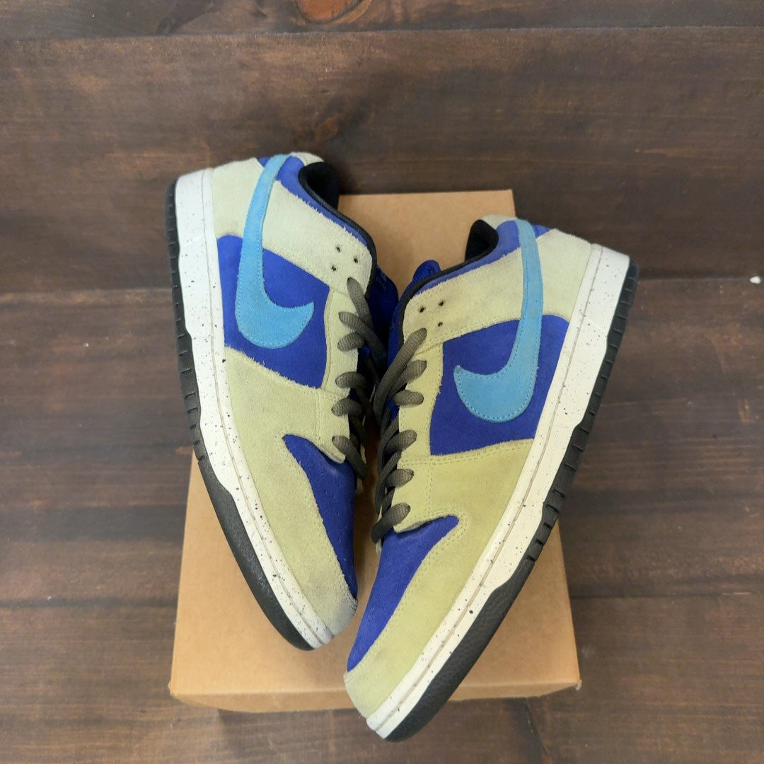 Nike SB Dunk Low ACG Celadon Size 12 (Pre-Owned) - Image 2