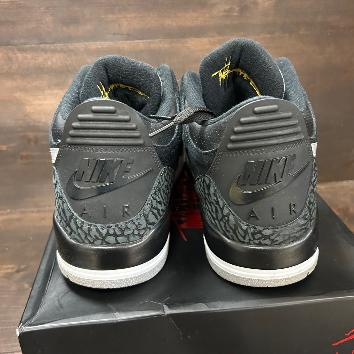 Jordan 3 Retro Tinker Black Cement Gold - Image 5