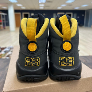 Jordan 9 Retro Dark Charcoal University Gold (GS) Size 6Y (Pre-Owned) - Image 4