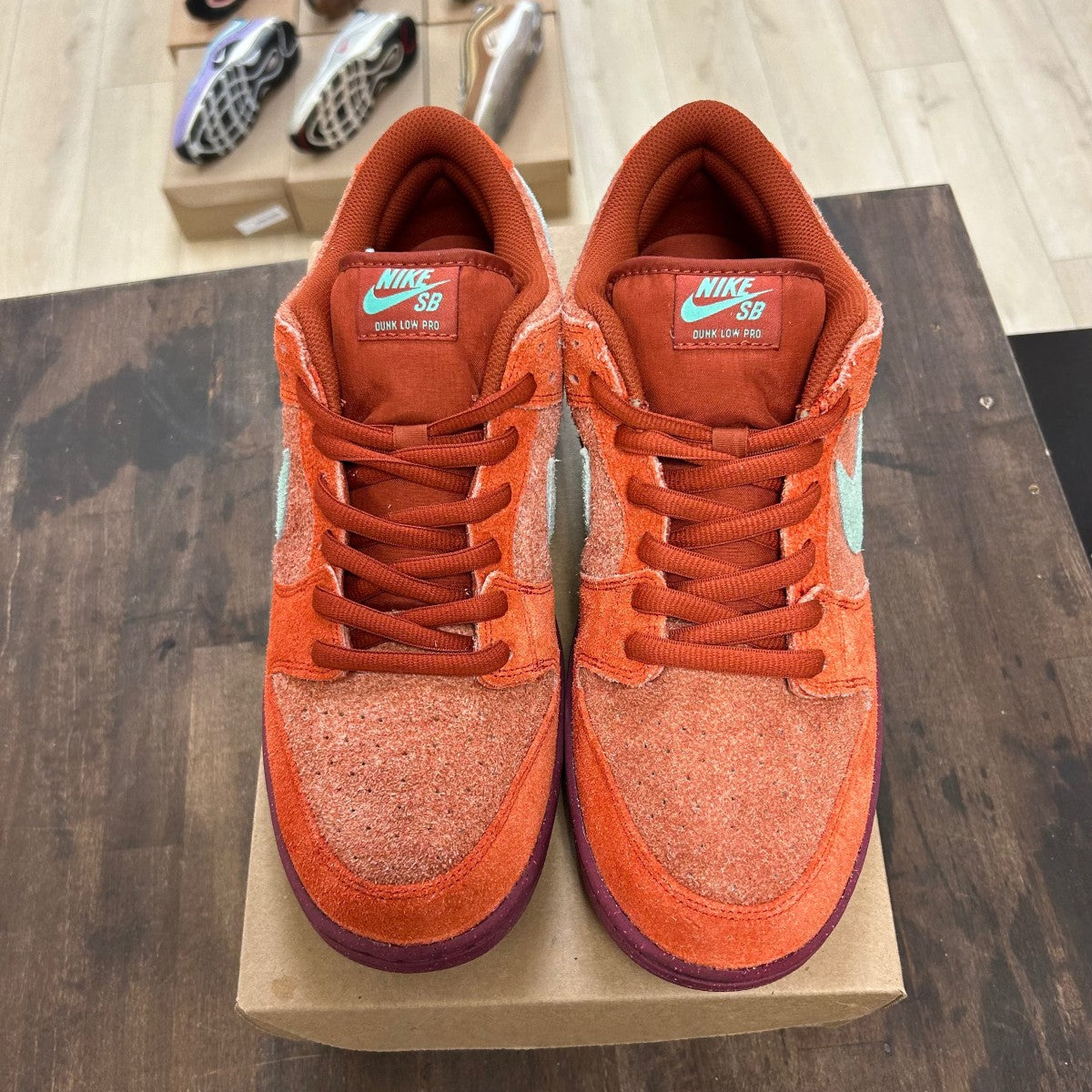 Nike SB Dunk Low Mystic Red Rosewood Size 13 (Pre-Owned) - Image 2