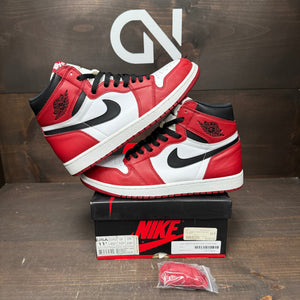 Jordan 1 Retro Chicago (2015) - Image 1