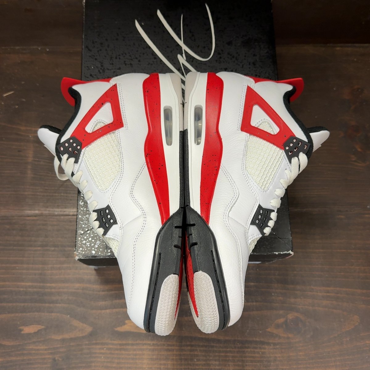 Jordan 4 Retro Red Cement Size 9.5 (Pre-Owned) - aux