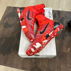 Nike Kobe 9 Elite Christmas (2014) - Image 1