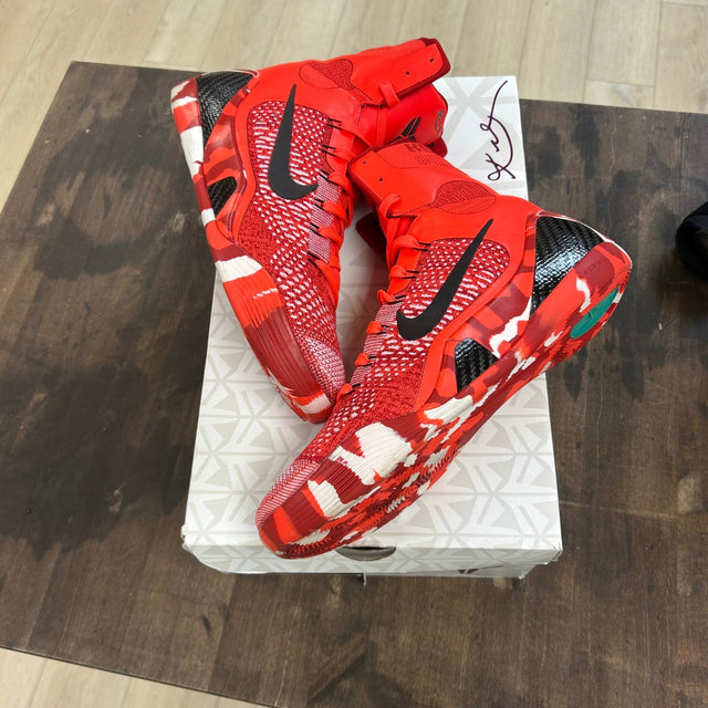 Nike Kobe 9 Elite Christmas (2014) - Image 1