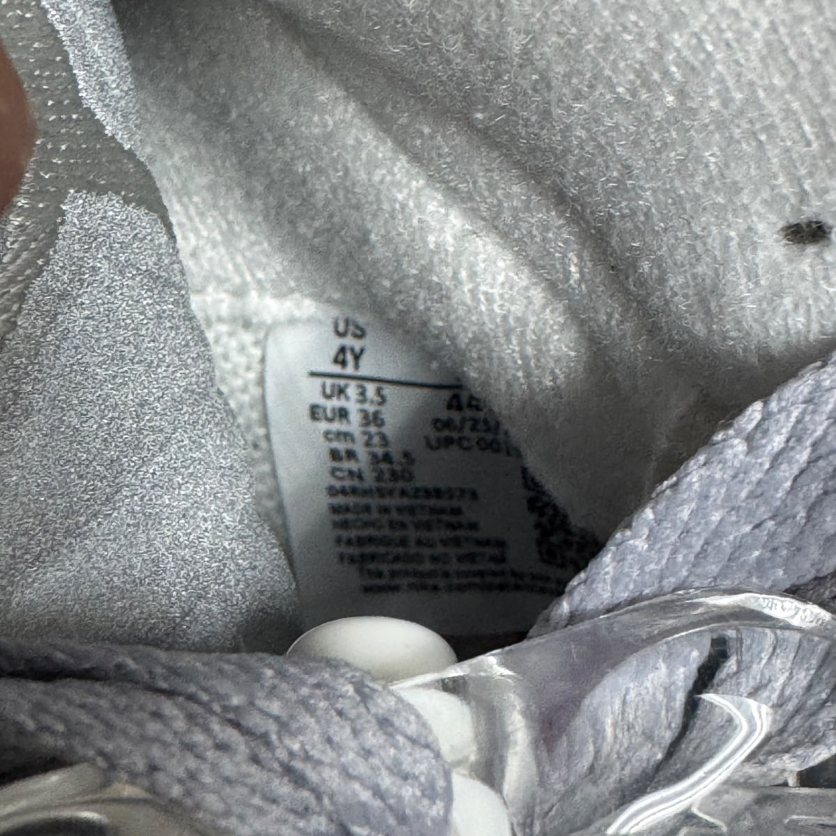 Jordan 5 Retro Wolf Grey (2026) (GS) - Image 8
