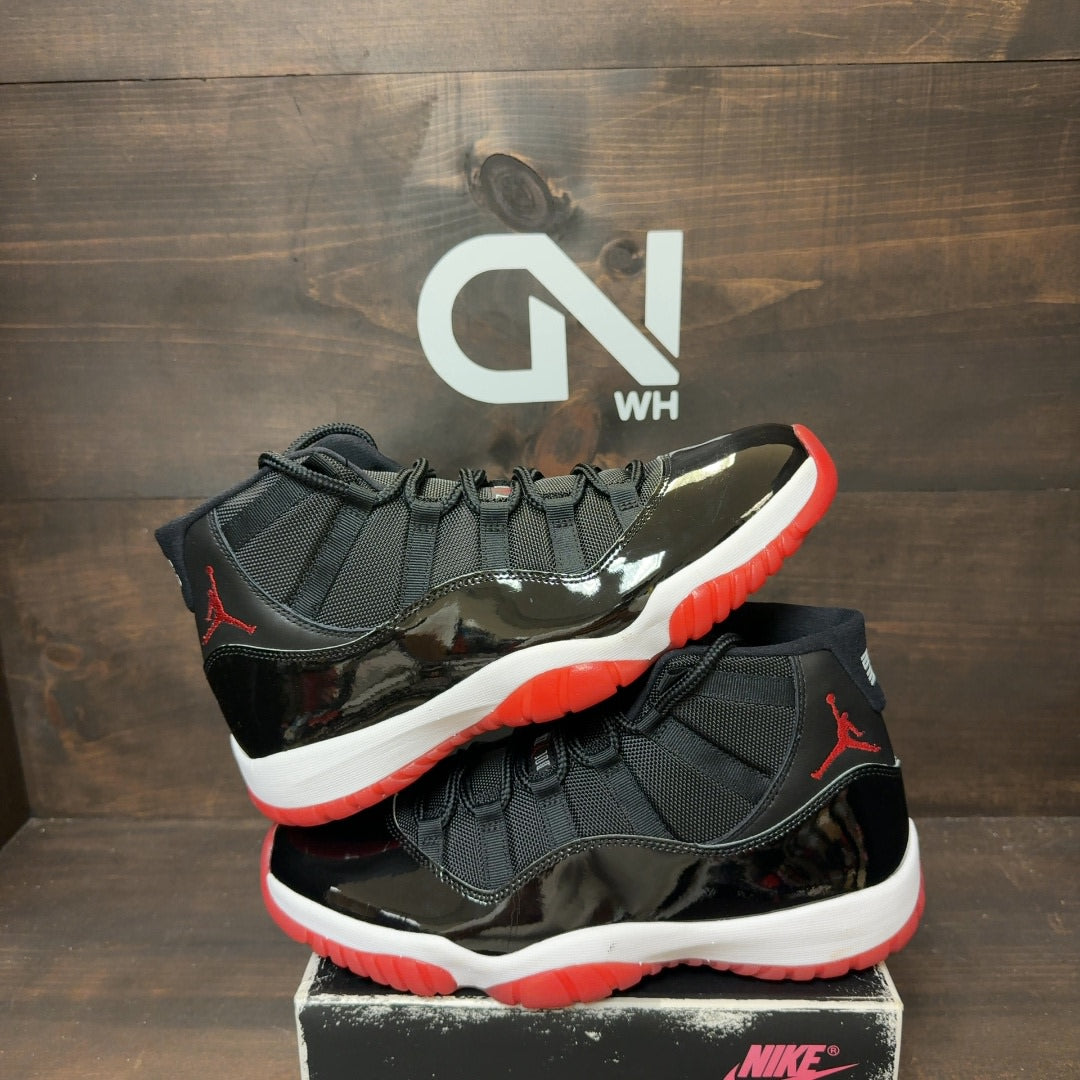 Jordan 11 Retro Playoffs Bred (2019) Size 11 (Pre-Owned) - Image 1