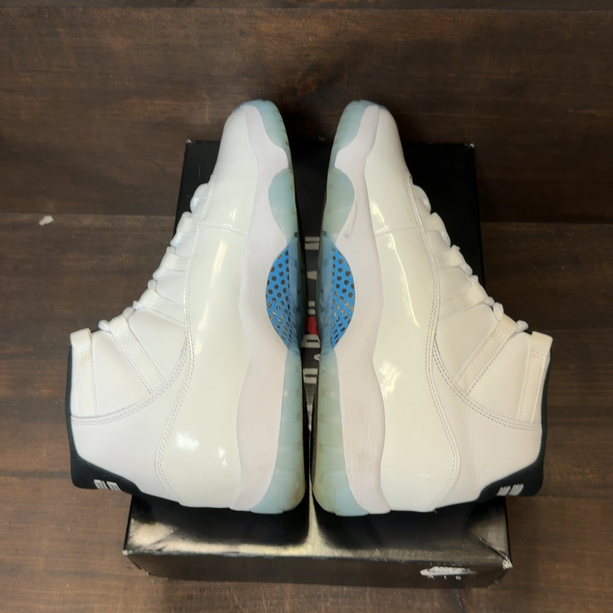 Jordan 11 Retro Legend Blue (2024) - Image 6