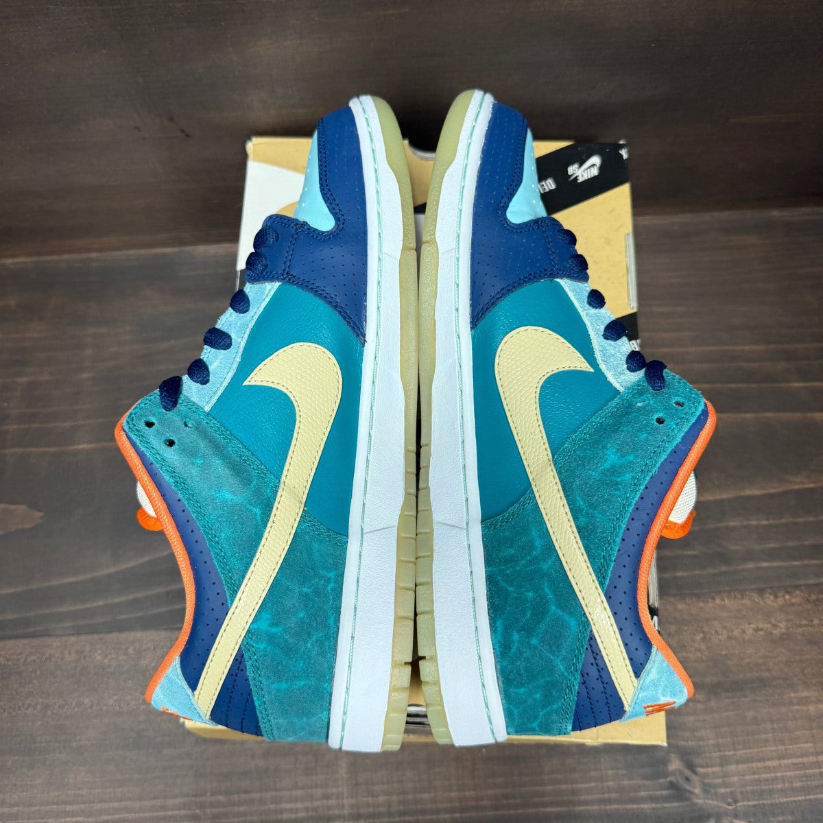 Nike SB Dunk Low MIA Skate Shop - Image 4