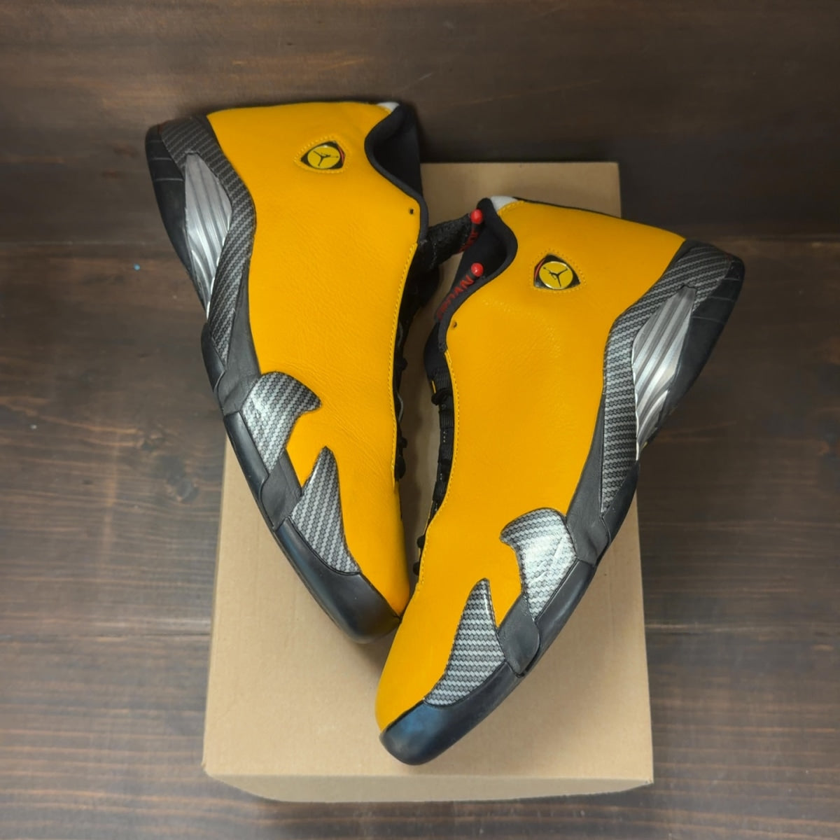 Jordan 14 Retro University Gold Size 10.5 (Pre-Owned) - Image 2