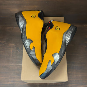 Jordan 14 Retro University Gold Size 10.5 (Pre-Owned) - Image 2