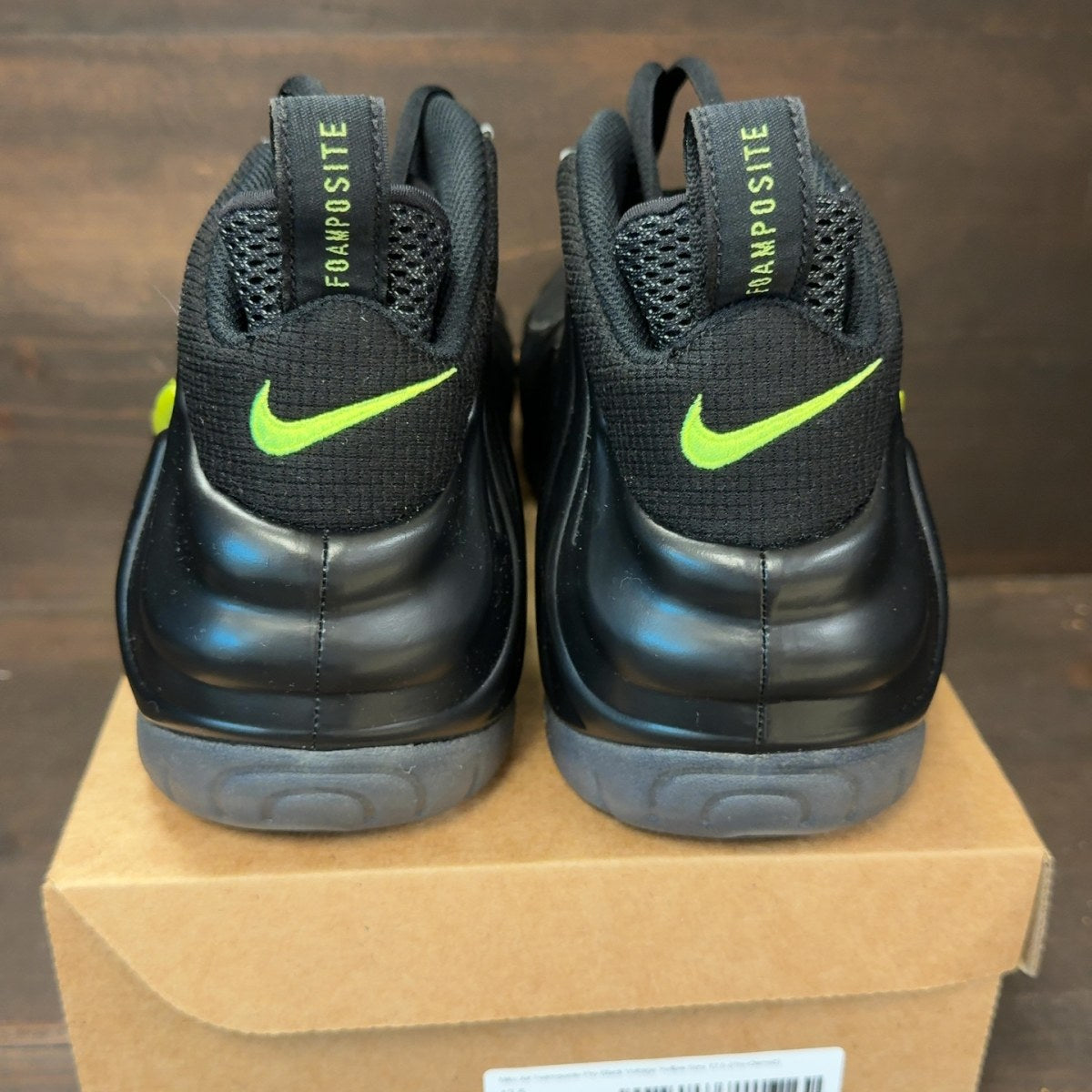 Nike Air Foamposite Pro Black Voltage Yellow Size 12.5 (Pre-Owned) - Image 5