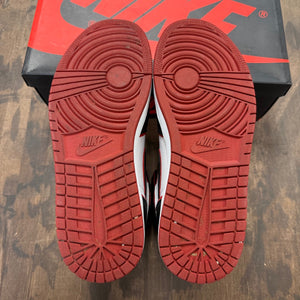 Jordan 1 Retro High Bloodline - Image 5