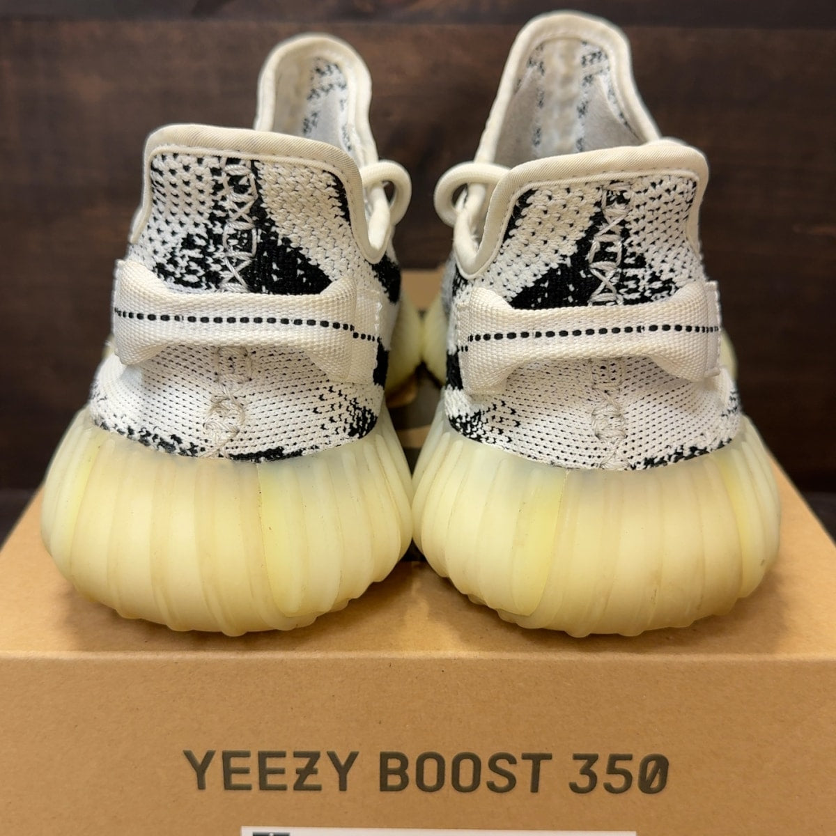adidas Yeezy Boost 350 V2 Zebra Size 9 (Pre-Owned) - aux