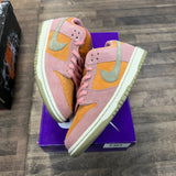 Nike SB Dunk Low Red Stardust - Image 1
