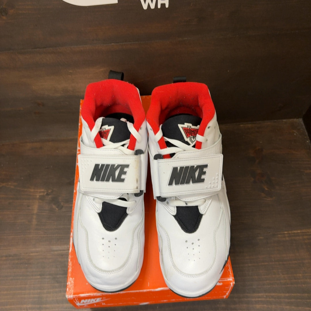 Nike Air Diamond Turf Proto '92 Atlanta Falcons Size 13 (Pre-Owned)