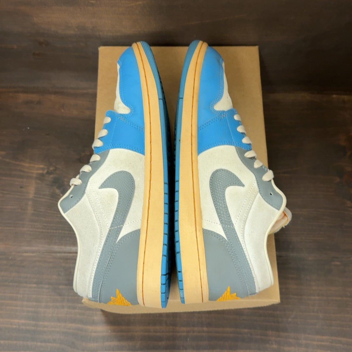 Jordan 1 Low Vintage UNC Grey Size 9.5 (Pre-Owned) - Image 6