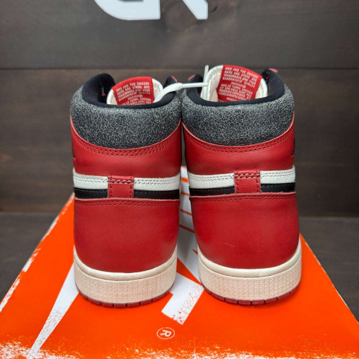 Jordan 1 Retro High OG Chicago Lost and Found - Image 5