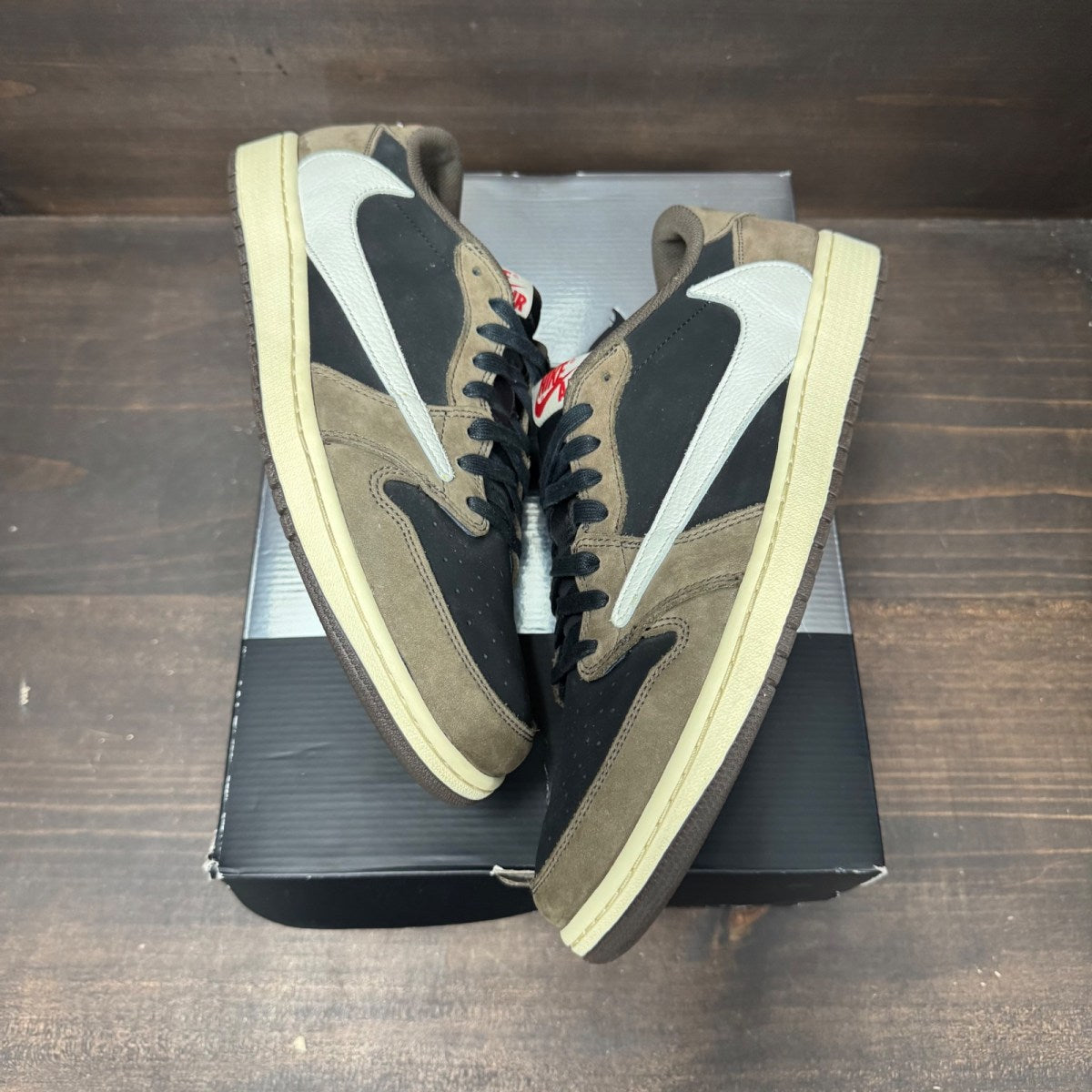 Jordan 1 Retro Low OG SP Travis Scott Mocha Size 14 (Pre-Owned) - Image 2