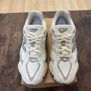 New Balance 9060 Sea Salt Size 11.5 (Pre-Owned) - Image 2