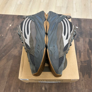 adidas Yeezy Boost 700 V2 Geode - Image 3