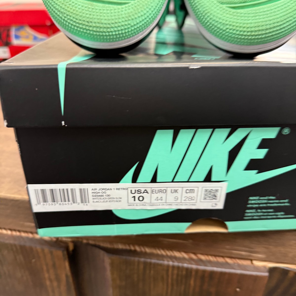 Jordan 1 Retro High OG Green Glow Size 10 (Pre-Owned) - Image 6