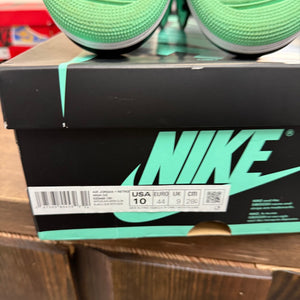 Jordan 1 Retro High OG Green Glow Size 10 (Pre-Owned) - Image 6