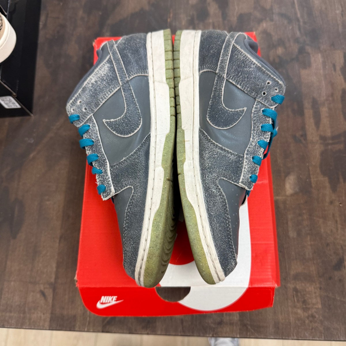 Nike Dunk Low Retro PRM Halloween (2022) - Image 3