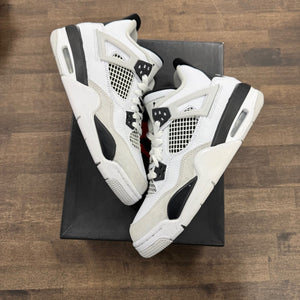 Jordan 4 Retro Military Black (GS) Size 6Y (Pre-Owned) - Image 1