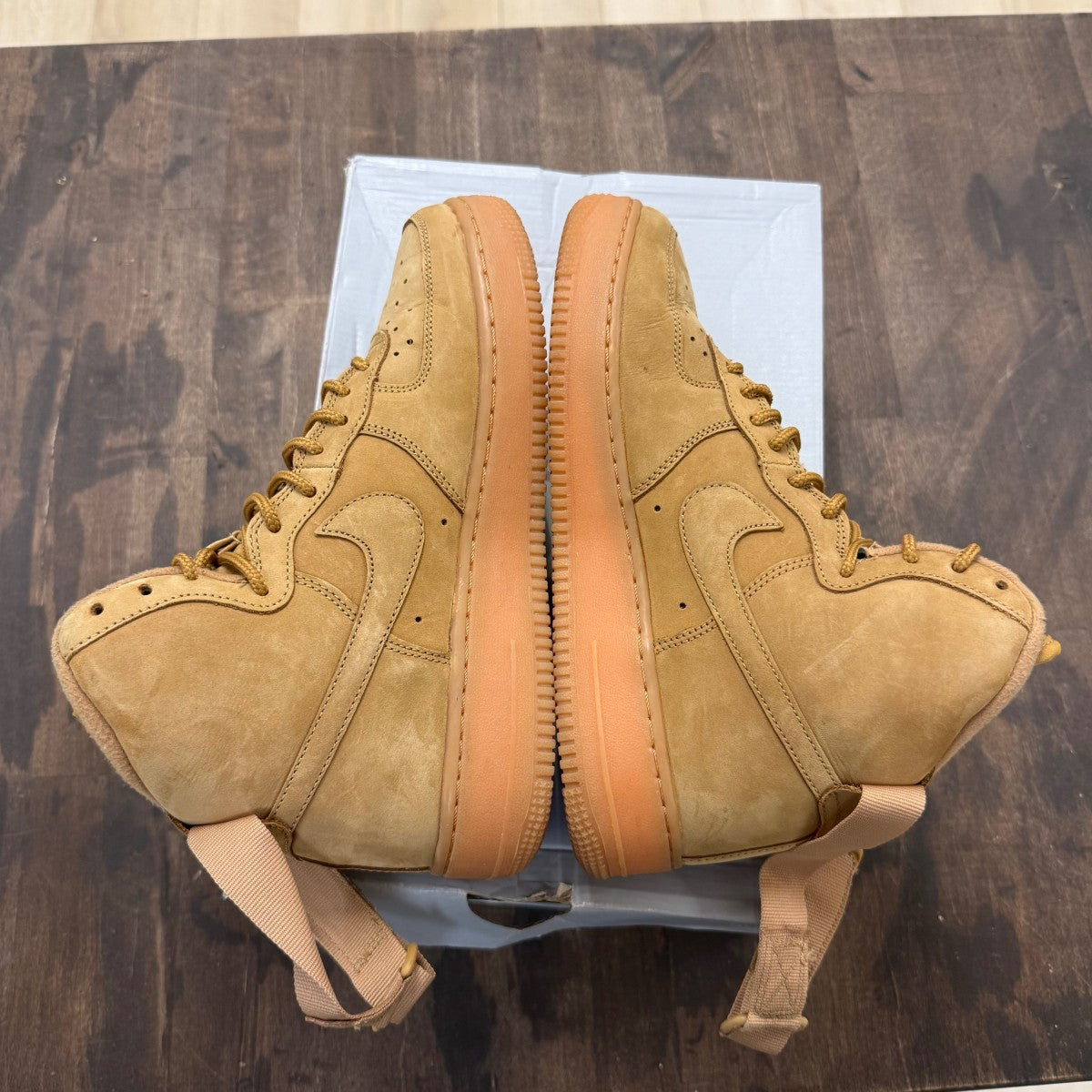 Nike Air Force 1 High LV8 Wheat (2018) (GS) Size 6.5Y (Pre-Owned) - Image 4