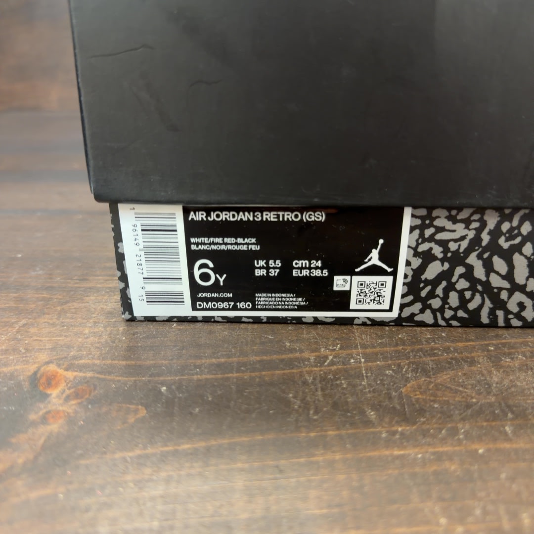 Jordan 3 Retro Fire Red (2022) (GS) - Image 7