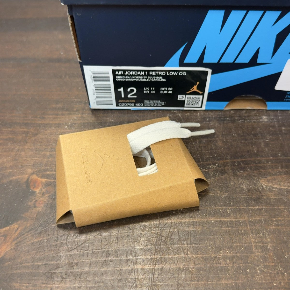 Jordan 1 Low OG Obsidian UNC - Image 7