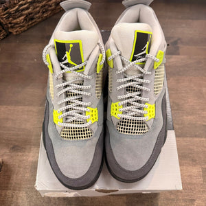 Jordan 4 Retro SE 95 Neon Size 11 (Pre-Owned) - Image 2