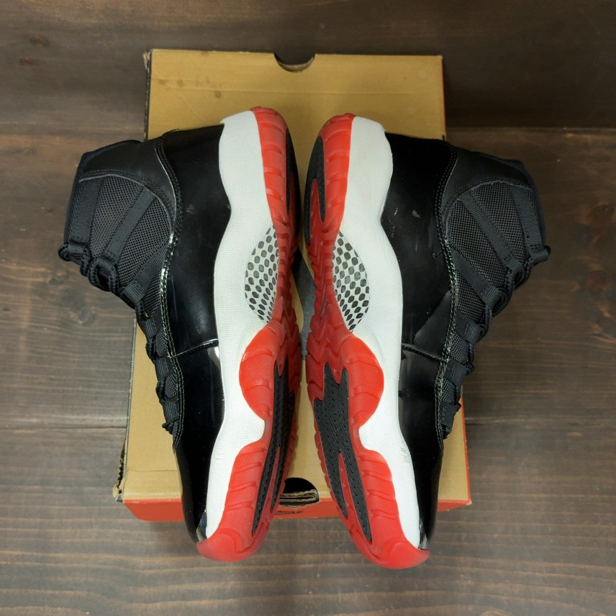 Jordan 11 Retro Playoffs Bred (2019) - Image 4