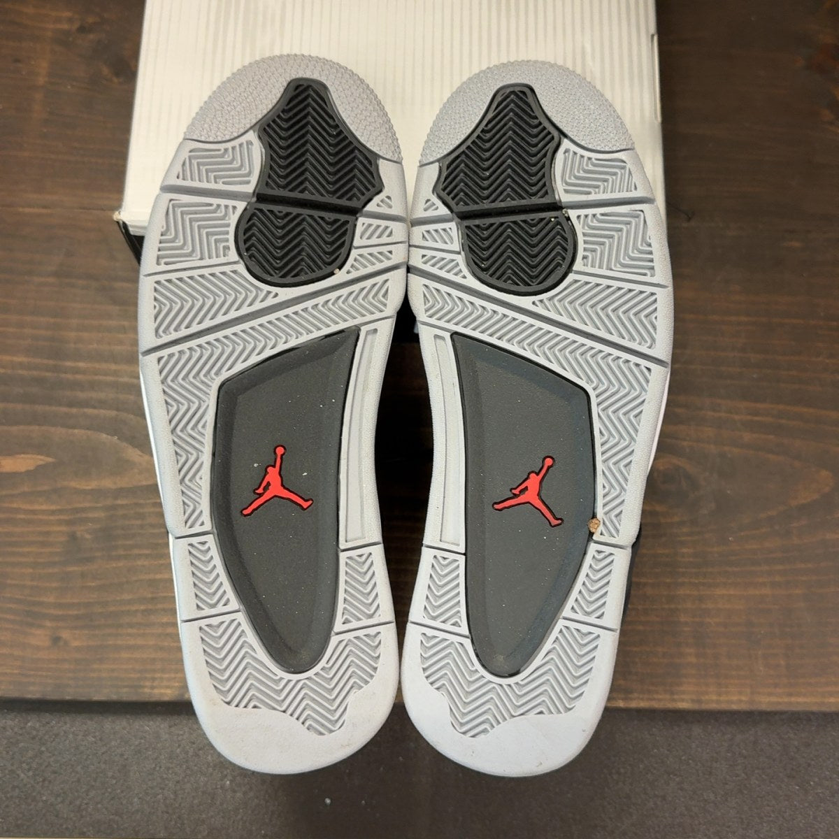 Jordan 4 Retro Toro Bravo (2026) - Image 8