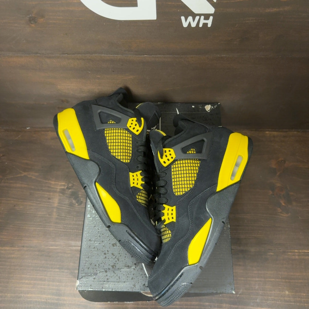 Jordan 4 Retro Thunder (2023) - Image 2
