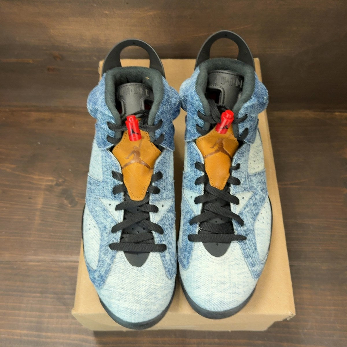 Jordan 6 Retro Washed Denim Size 9 (Pre-Owned) - Image 3