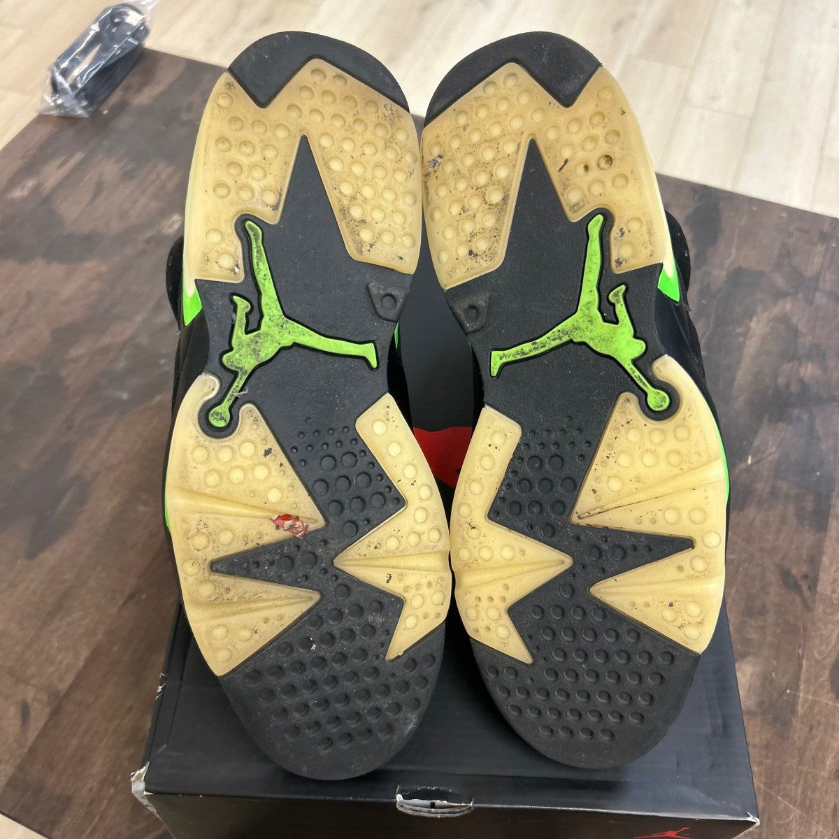 Jordan 6 Retro Electric Green - Image 5