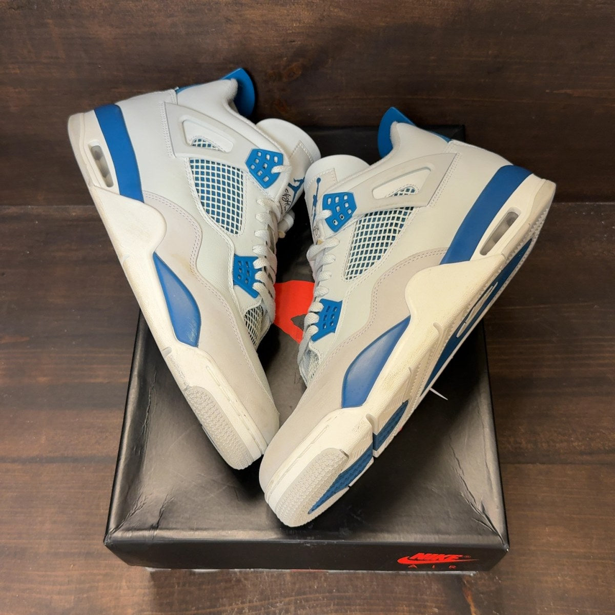 Jordan 4 Retro Military Blue (2024) - Image 2