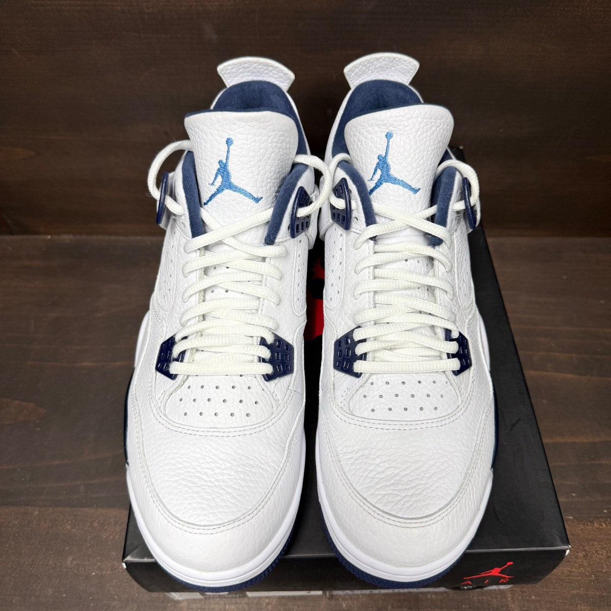 Jordan 4 Retro Columbia (2015) Size 9.5 (Pre-Owned)