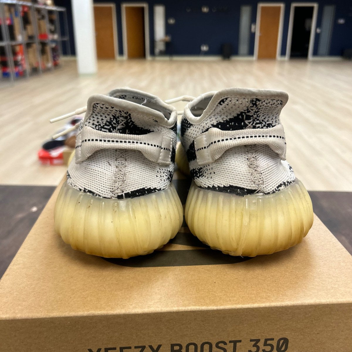 adidas Yeezy Boost 350 V2 Zebra - Image 4
