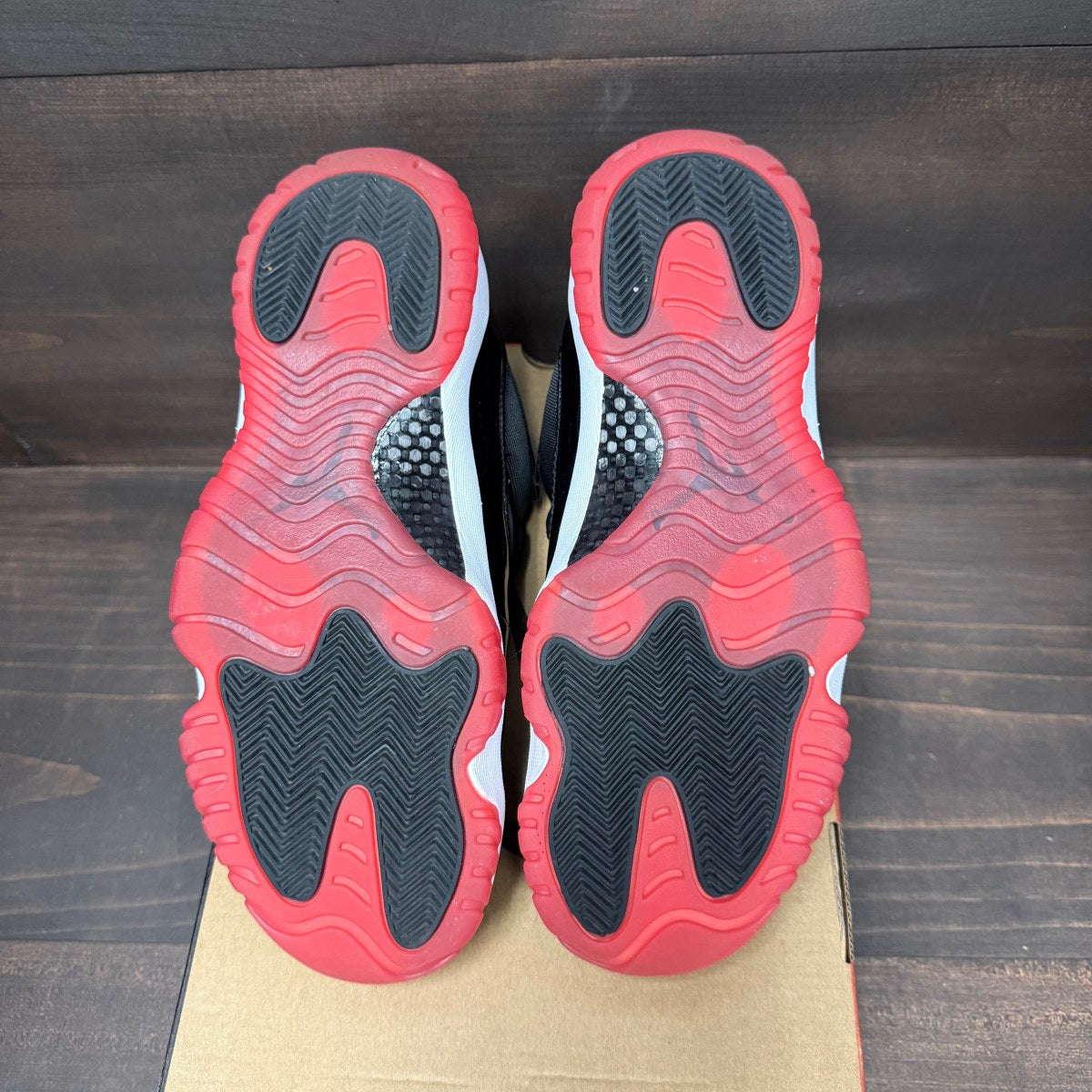 Jordan 11 Retro Low Bred (2025) - Image 6