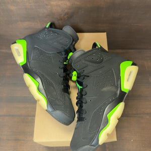 Jordan 6 Retro Electric Green Size 9.5 (Pre-Owned) - Image 2
