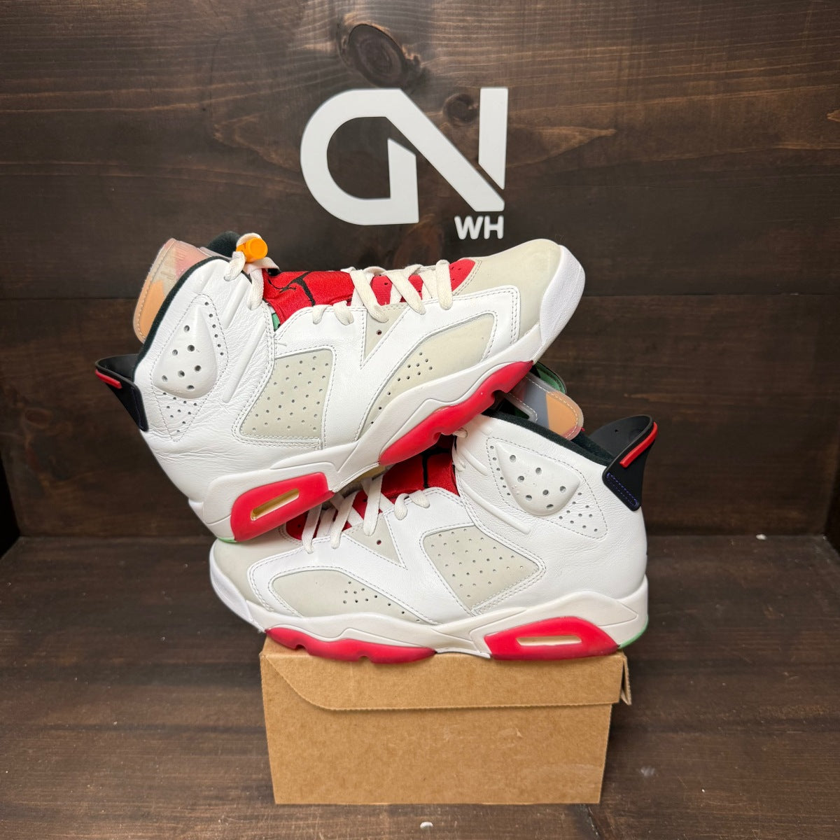 Jordan 6 Retro Hare Size 9 (Pre-Owned) - Image 1