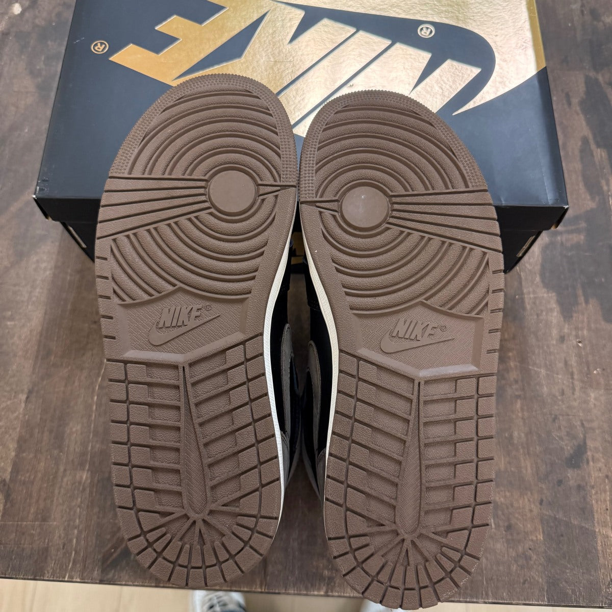 Jordan 1 Retro High OG Palomino Size 10 (Pre-Owned)