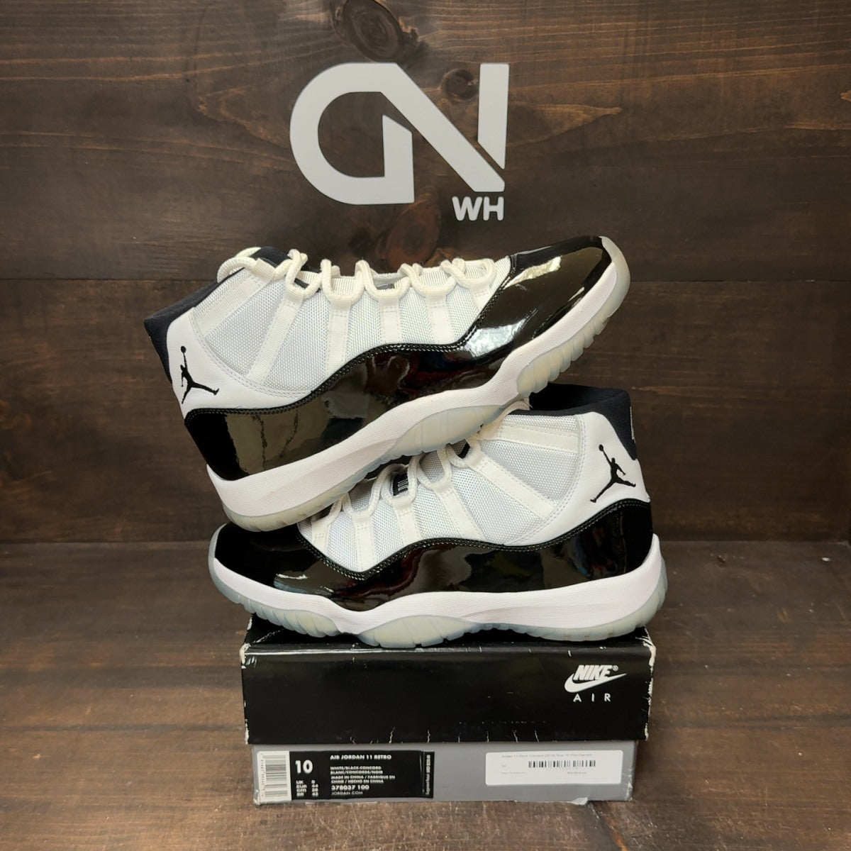 Jordan 11 Retro Concord (2018) - Image 1
