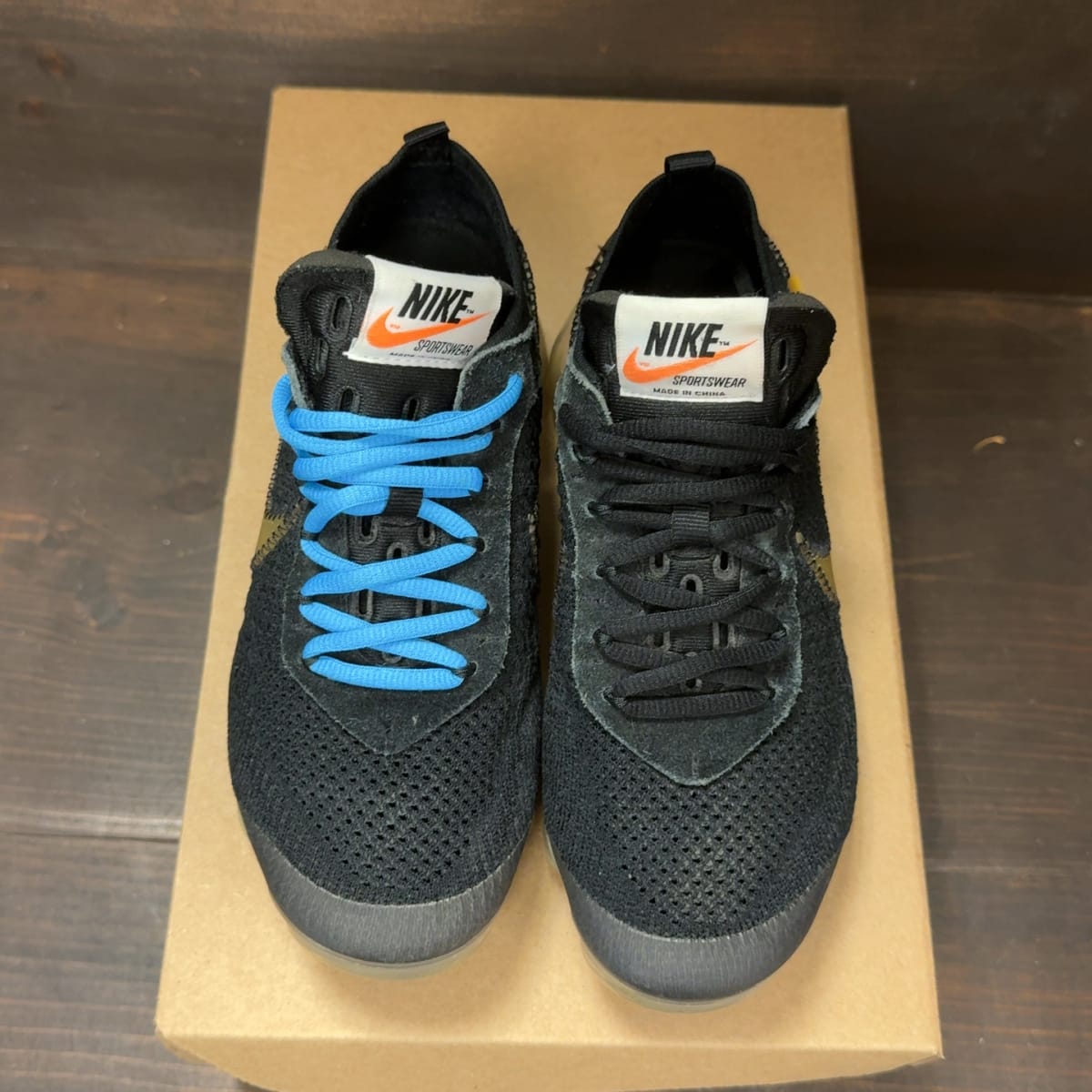 Nike Air VaporMax Off-White Black (2018) Size 6 (Pre-Owned) - tag