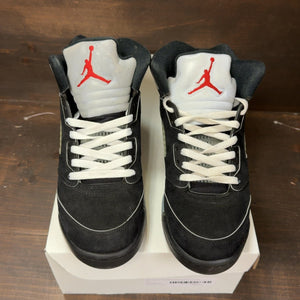 Jordan 5 Retro OG Black Metallic Reimagined (GS) Size 7Y (Pre-Owned) - Image 3